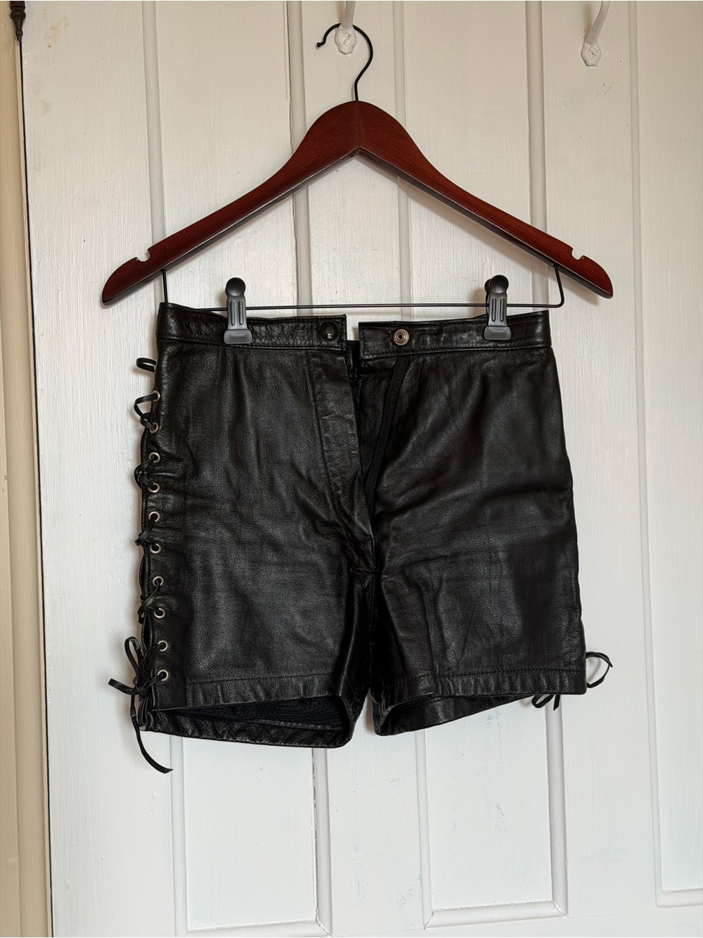 Black Leather Lace-Up Side Short